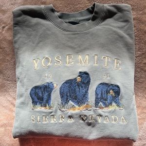 Brandy Melville / John Galt Yosemite Crew Neck Sweatshirt